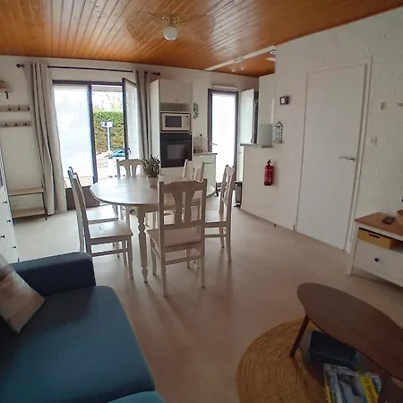 Maison De A 250 M De La Et Foret *